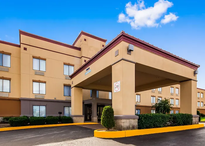 Pet Friendly hotel: Red Roof Inn Evansville
